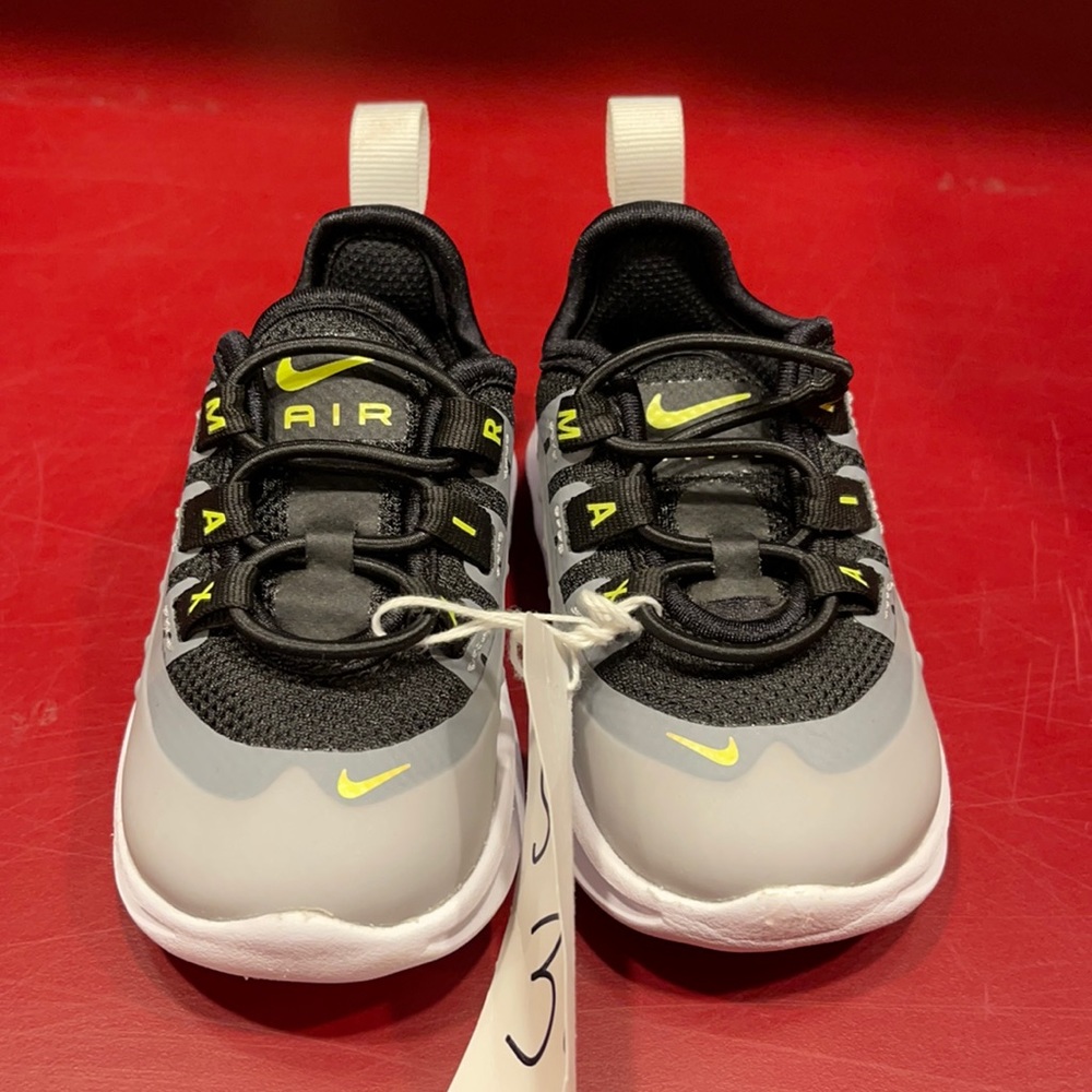 Infant Nike 3